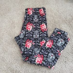 Fleece skull leggings